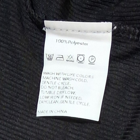 NWT, Sz. S, black/animal print, ribbed, long-sleeved, crew neck T-shirt. - Picture 10 of 10